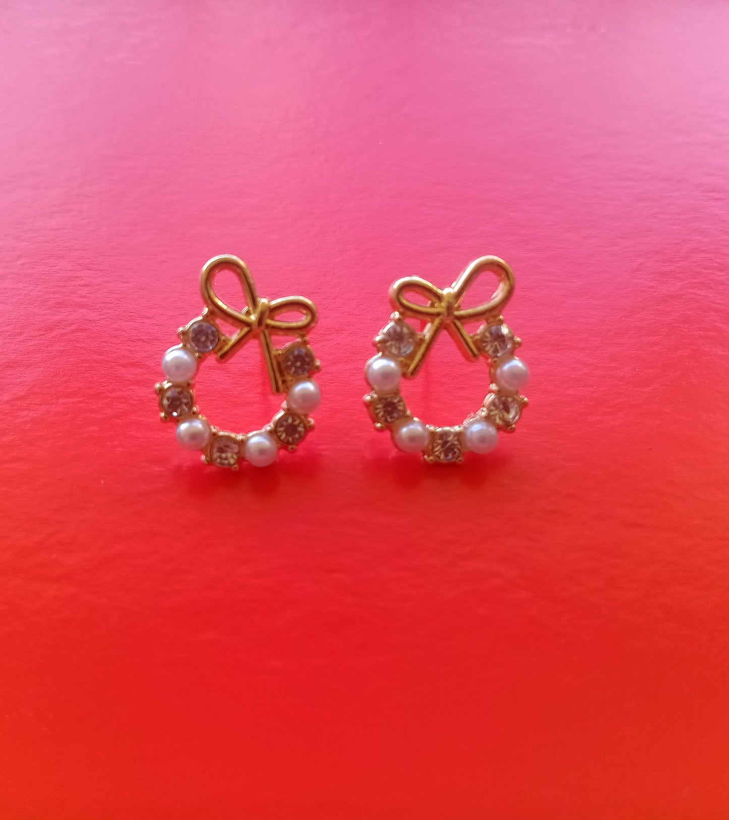 Gorgeous Pearl Bow Earrings