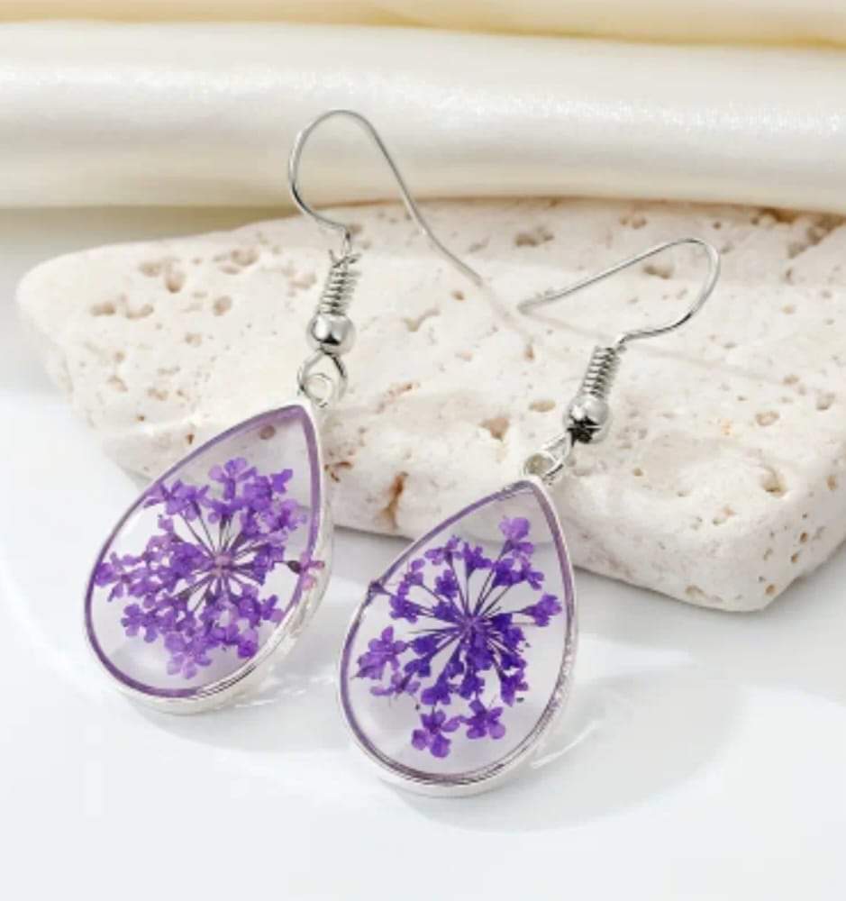 Gorgeous Dainty Boho Purple Gypsophila Dried Flowers Earrings
