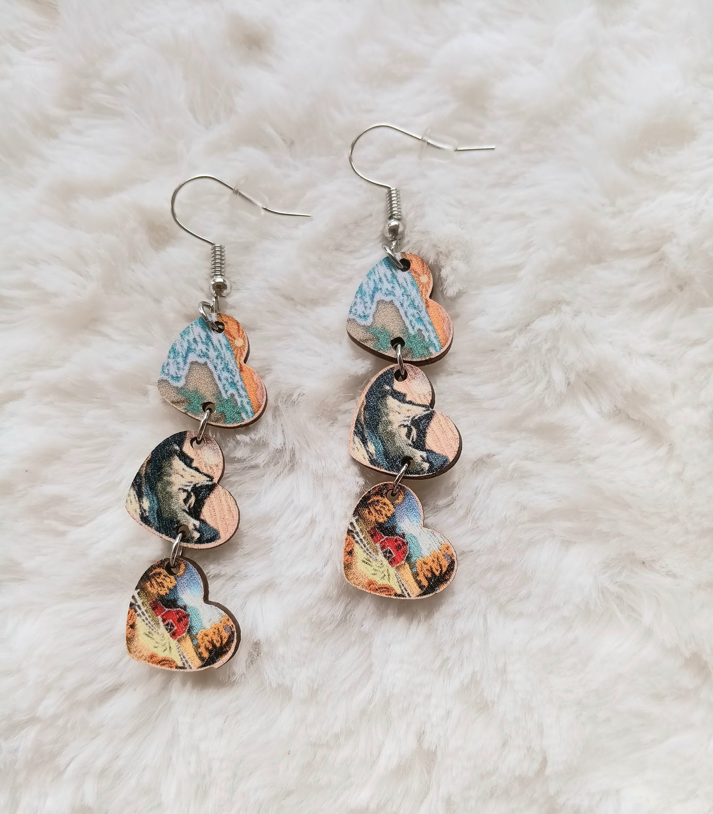 Gorgeous Scenery Heart Earrings