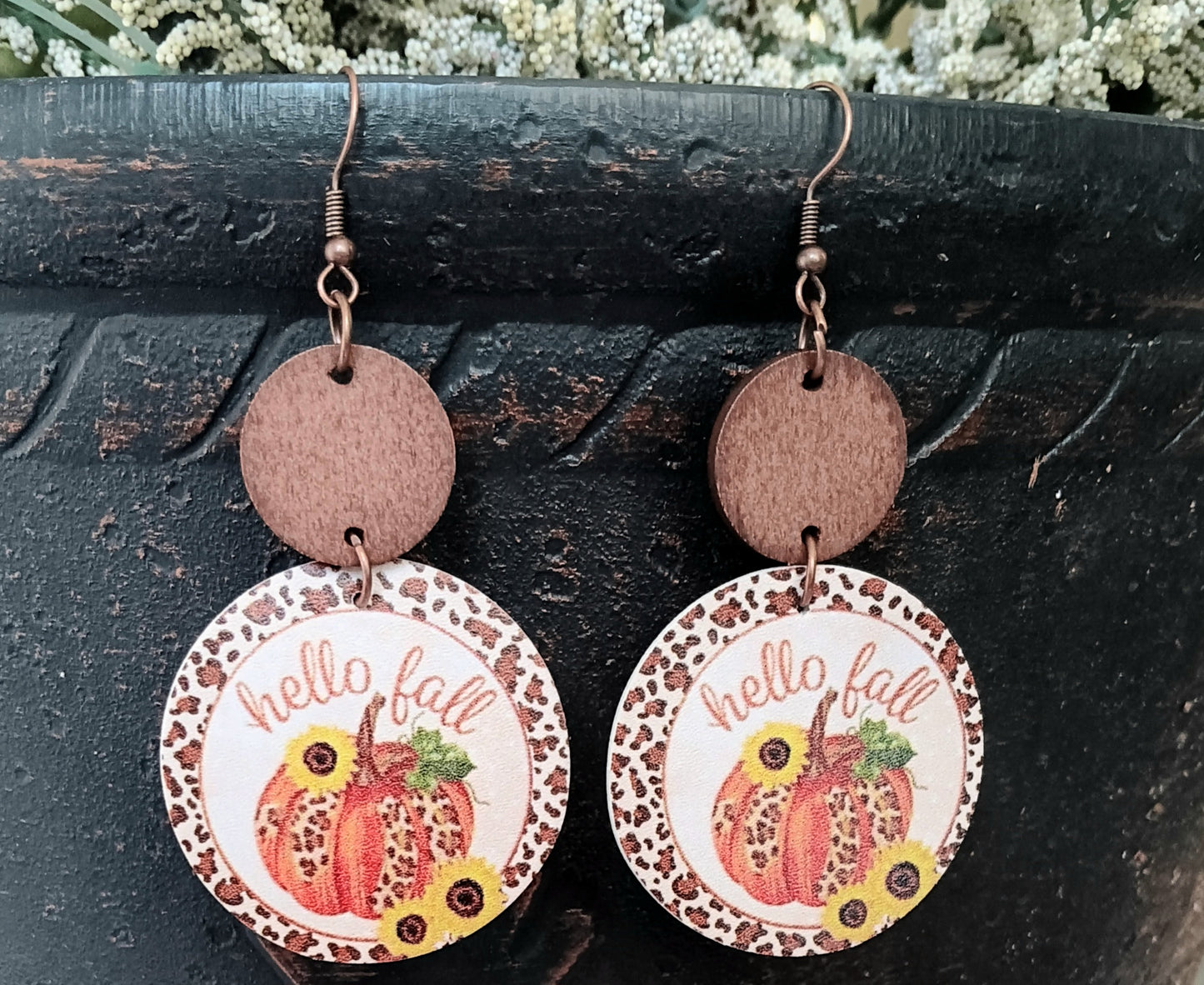 Classy Lightweight Hello Fall Pumpkin Earrings