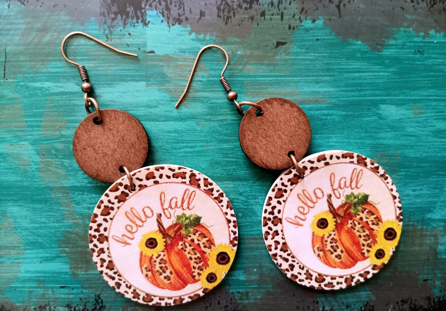 Classy Lightweight Hello Fall Pumpkin Earrings