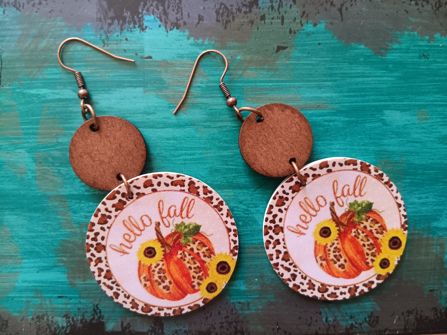 Classy Lightweight Hello Fall Pumpkin Earrings