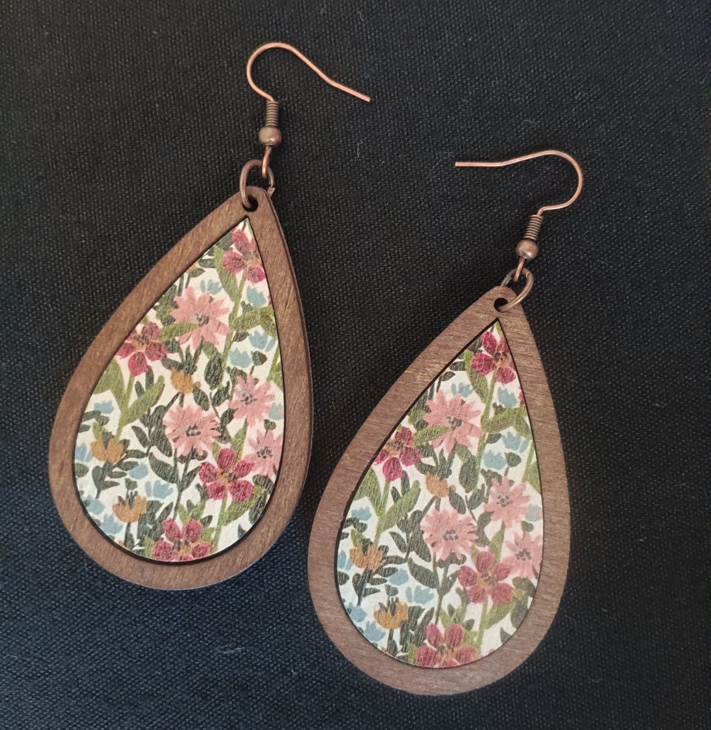 Beautiful Vintage Style Floral Earrings