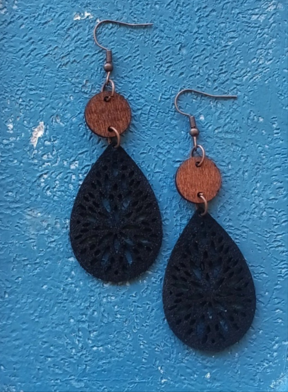 Gorgeous Feather Light Bohemian Earrings Black