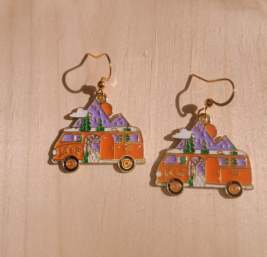 Traveling with a Mountain View Earrings